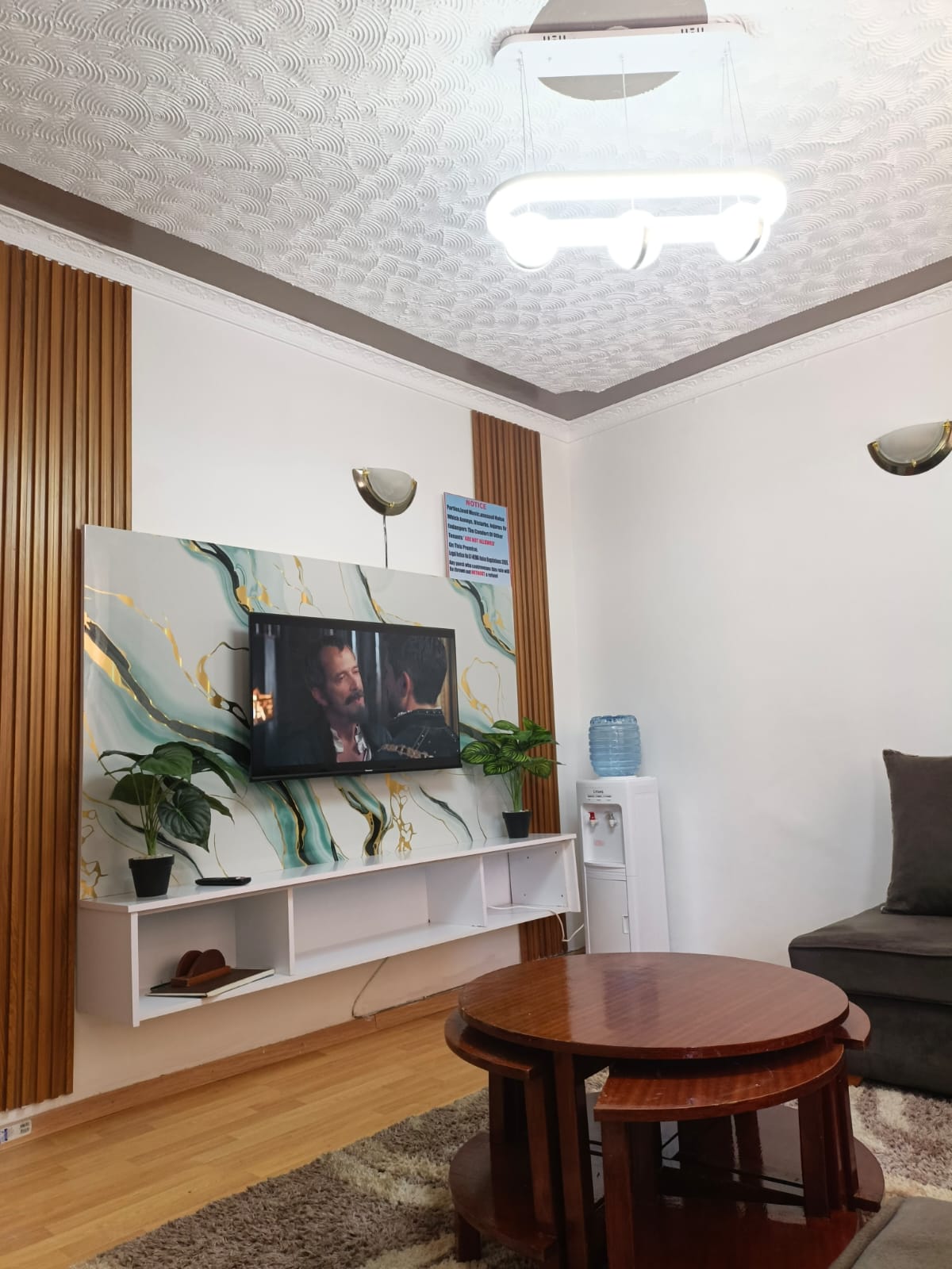 Marble TV panel with plants