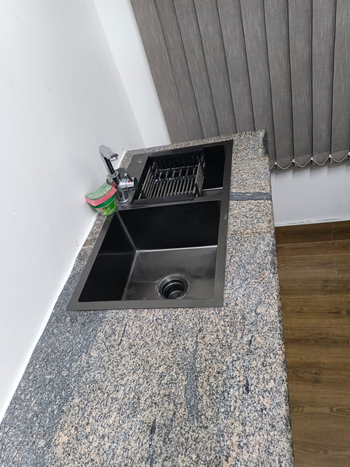 Black granite sink